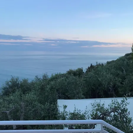 Villa Rita Punta Bianca *